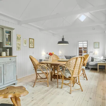 3 Bedroom Stunning In Liseleje