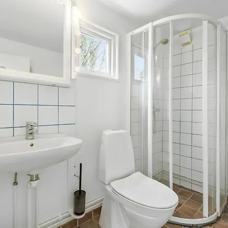 Feriehus 3 Bedroom Stunning In